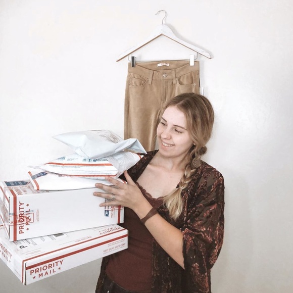 welcome to my closet 🤩 - Picture 4 of 7